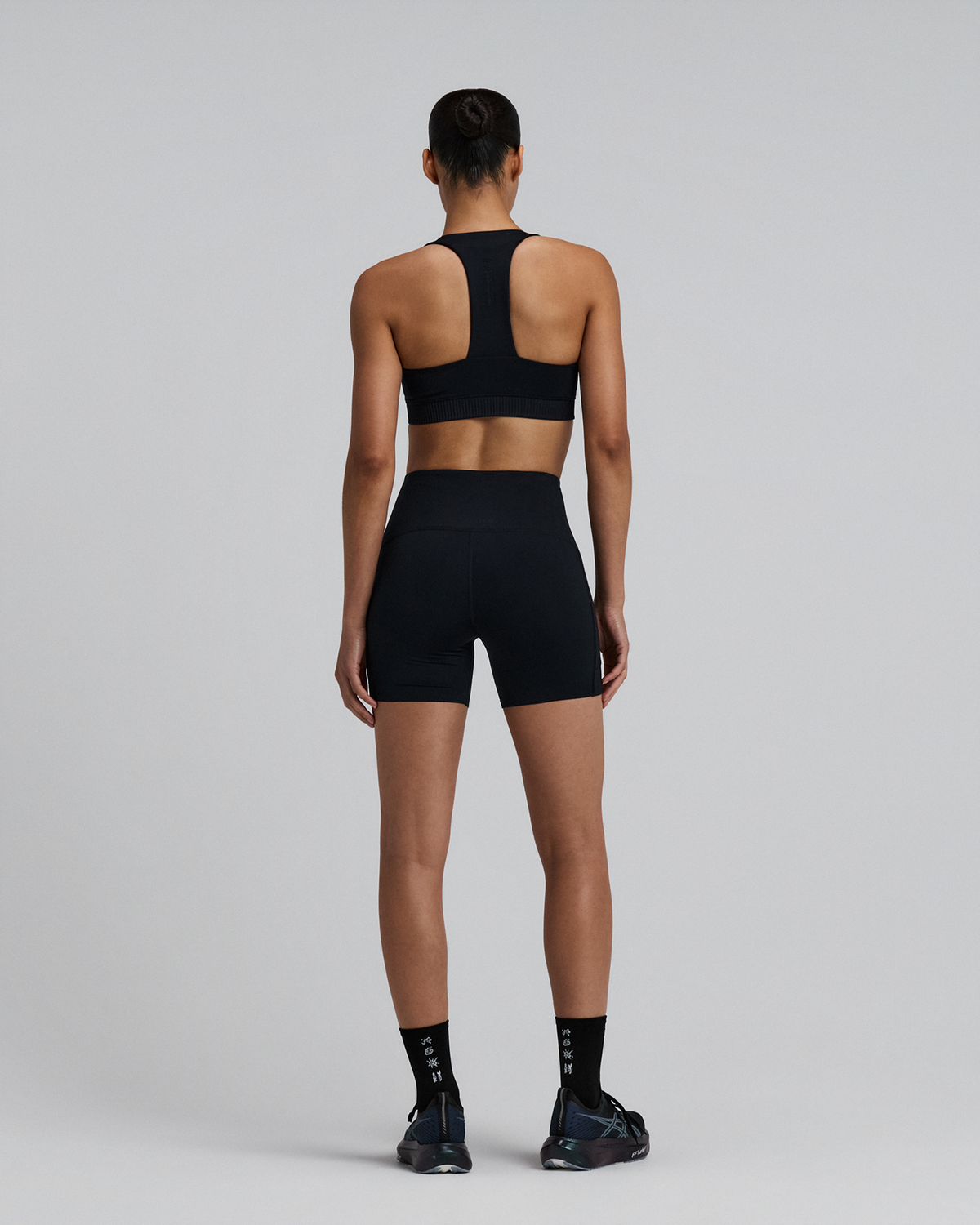 Stamina-V™ High Waist 5" Compression Short - Women's